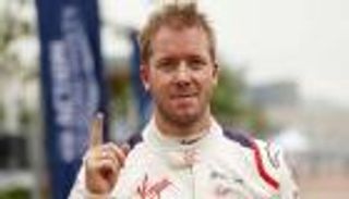 البريطاني سام بيرد يتصدر الجولة الافتتاحية لـ"فورمولا إي" بالدرعية