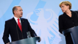 مسؤولون ألمان يصفون اعتقال محامي سفارتهم في أنقرة بـ"الفضيحة"