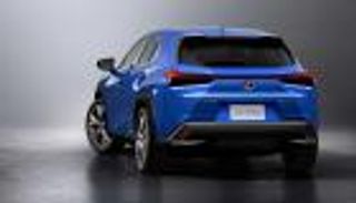 لكزس تكشف رسميا عن أول سيارة كهربائية