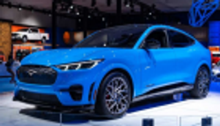 تعرف على أفضل 10 سيارات خطفت الأنظار بمعرض أمريكي