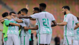 الأهلي يهزم الفيصلي ويتقاسم صدارة الدوري السعودي مع الهلال والنصر