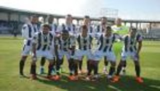 الصفاقسي والاتحاد المنستيري يتقاسمان صدارة الدوري التونسي