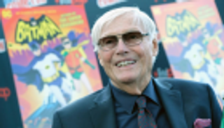 ملابس "باتمان" للبيع في مزاد