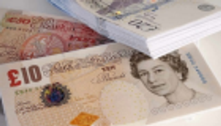 الإسترليني يسجل أكبر خسارة في 3 أسابيع