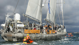 المركب الشراعي العلمي تارا في لوريان الفرنسية