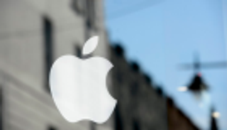 الجديد من أبل.. غطاء ذكي ببطارية لهواتف آيفون الحديثة