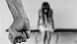 اليوم العالمي للقضاء على العنف ضد المرأة.. معا لوقف الانتهاكات