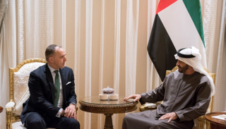 جانب من لقاء الشيخ محمد بن زايد ومارك سيدويل 