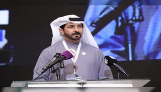  مبارك راشد المنصوري محافظ مصرف الإمارات المركزي 