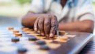 ألعاب الطاولة تحمي الذاكرة في سن الشيخوخة