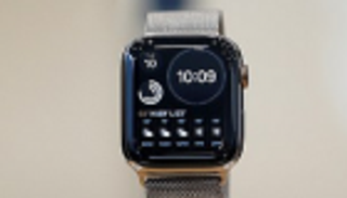 ماذا فعلت ساعة أبل في قلب مسنة أمريكية؟ مفاجأة