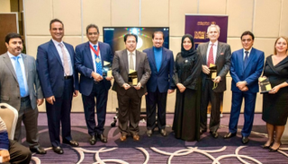 صورة لوفد أراضي دبي خلال قيامه بالجولة الترويجية في لندن