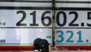 ارتفاع الأسهم اليابانية بفضل آمال التجارة وحديث عن التحفيز