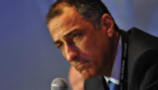 البرلمان المصري يوافق على ولاية ثانية لمحافظ البنك المركزي