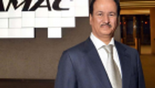 رجل أعمال إماراتي يشتري أشهر بيت أزياء في إيطاليا