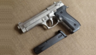 لمحبي الأسلحة.. مسدسات روسية للأكل