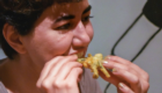 "مطعم الحشرات" يجذب السياح في كمبوديا