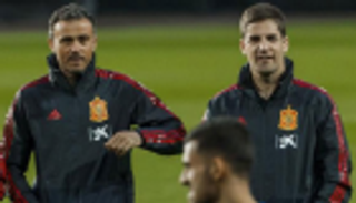 الجماهير الإسبانية تنحاز لمورينو في أزمة إنريكي