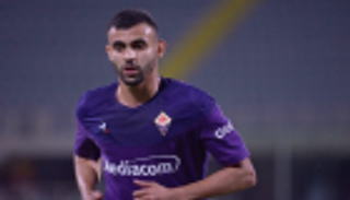 إصابة كييزا تفتح الباب أمام عودة الجزائري غزال في فيورنتينا 