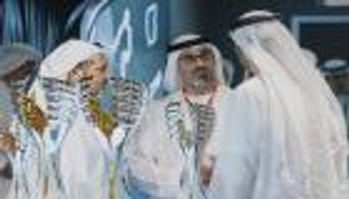 الشيخ خالد بن محمد بن زايد يتفقد حلبة مرسى ياس