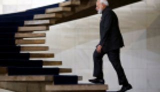 في ظهور نادر.. ملياردير هندي ينتقد سياسات حكومة مودي