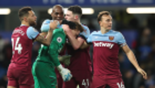 بعمر الـ33 عاما.. حارس وست هام يحقق حلم الطفولة