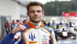 الإيطالي جيوتو يحسم السباق الثاني لفورمولا 2