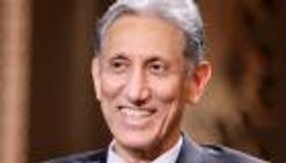 رئيس جائزة ملتقى القصة القصيرة: نعمل بشفافية ونزاهة