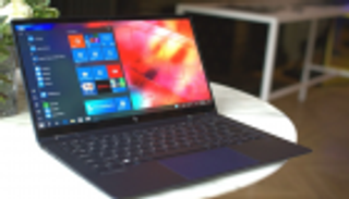 بمعالج من الجيل الثامن.. HP تطرح لاب توب Elite Dragonfly للمحترفين