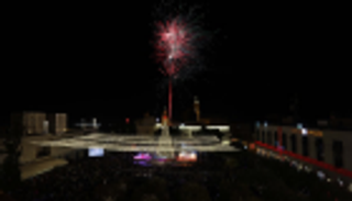 شجرة الميلاد في بيت لحم تتحدى الجدار والحواجز الإسرائيلية