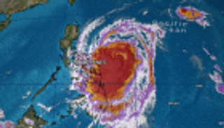 الفلبين تتأهب لإعصار "كاموري" بإغلاق المدارس وإلغاء رحلات جوية