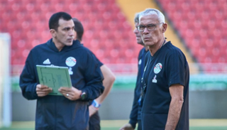 هيكتور كوبر وأسامة نبيه