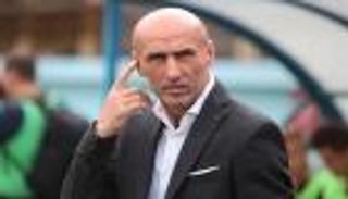 الإسماعيلي يقيل مدربه الصربي يسيتش