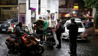 لبنان يواجه أزمة وقود