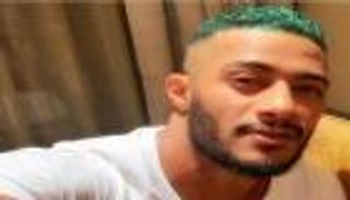 محمد رمضان يفاجئ جمهوره بـ"لوك أخضر"