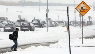 عواصف ثلجية في أمريكا 