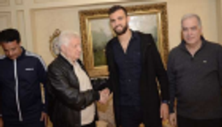 الزمالك يدرس عقود لاعبيه بعد أزمة النقاز