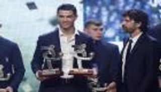 التخفي ومصابيح الإضاءة سلاحا رونالدو للهروب من شبح ميسي
