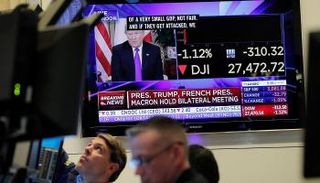 الأسهم الأمريكية تنخفض عند الفتح