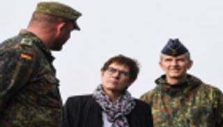 ألمانيا تدعو لإشراك الساسة الأفغان في مباحثات طالبان