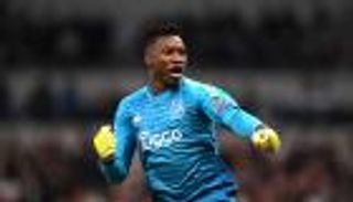 أونانا: ميسي الأفضل في العالم.. وماني كان الأحق بالوصافة