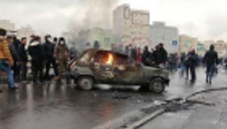 احتجاجات إيران.. ترامب يدعم المتظاهرين وطهران تراوغ بالضحايا 