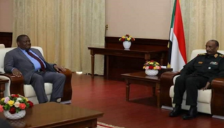 الفريق أول ركن عبدالفتاح البرهان وجيرمايا ماما بولو