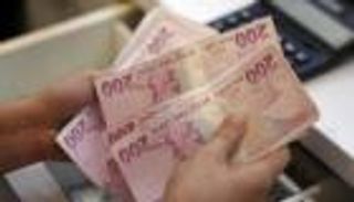 أزمة الليرة تضغط بشدة على الأسواق التركية 