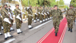 الجيش الجزائري يحذر من التشويش على الانتخابات