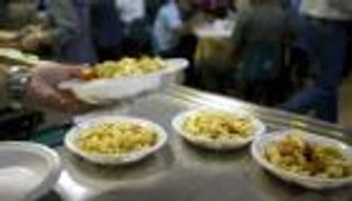 50 مطعما إيطاليا تقدم وجبات مجانية للمحتاجين