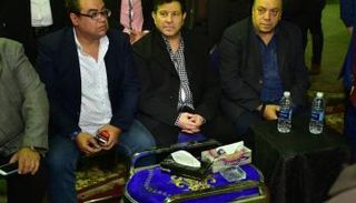 هاني شاكر يقدم واجب العزاء لأسرة المطرب الراحل شعبان عبدالرحيم