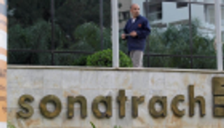 سوناطراك الجزائرية توقف بيع أصول إلى توتال
