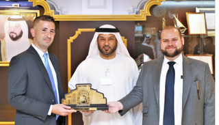 جانب من لقاء مسؤولي اقتصادية الشارقة والوفد الأمريكي