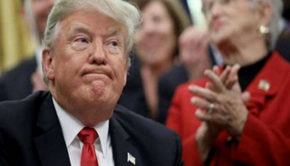 مجلس النواب الأمريكي يواصل خطواته نحو عزل ترامب - رويترز